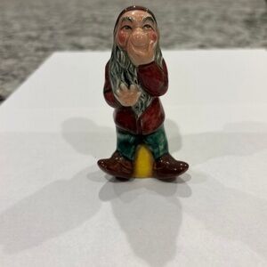 Vintage 1950s Salt Shaker Gnome Holding Nose Character Salt 7 dwarfs